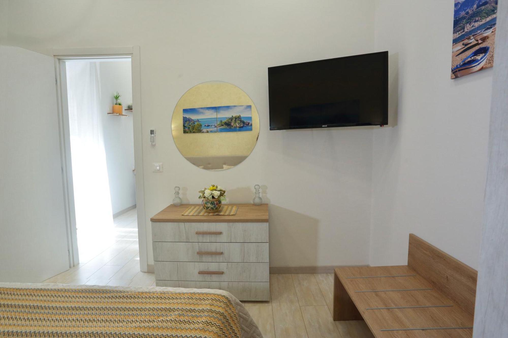 Theos Holidays Apartments Giardini Naxos Exteriér fotografie
