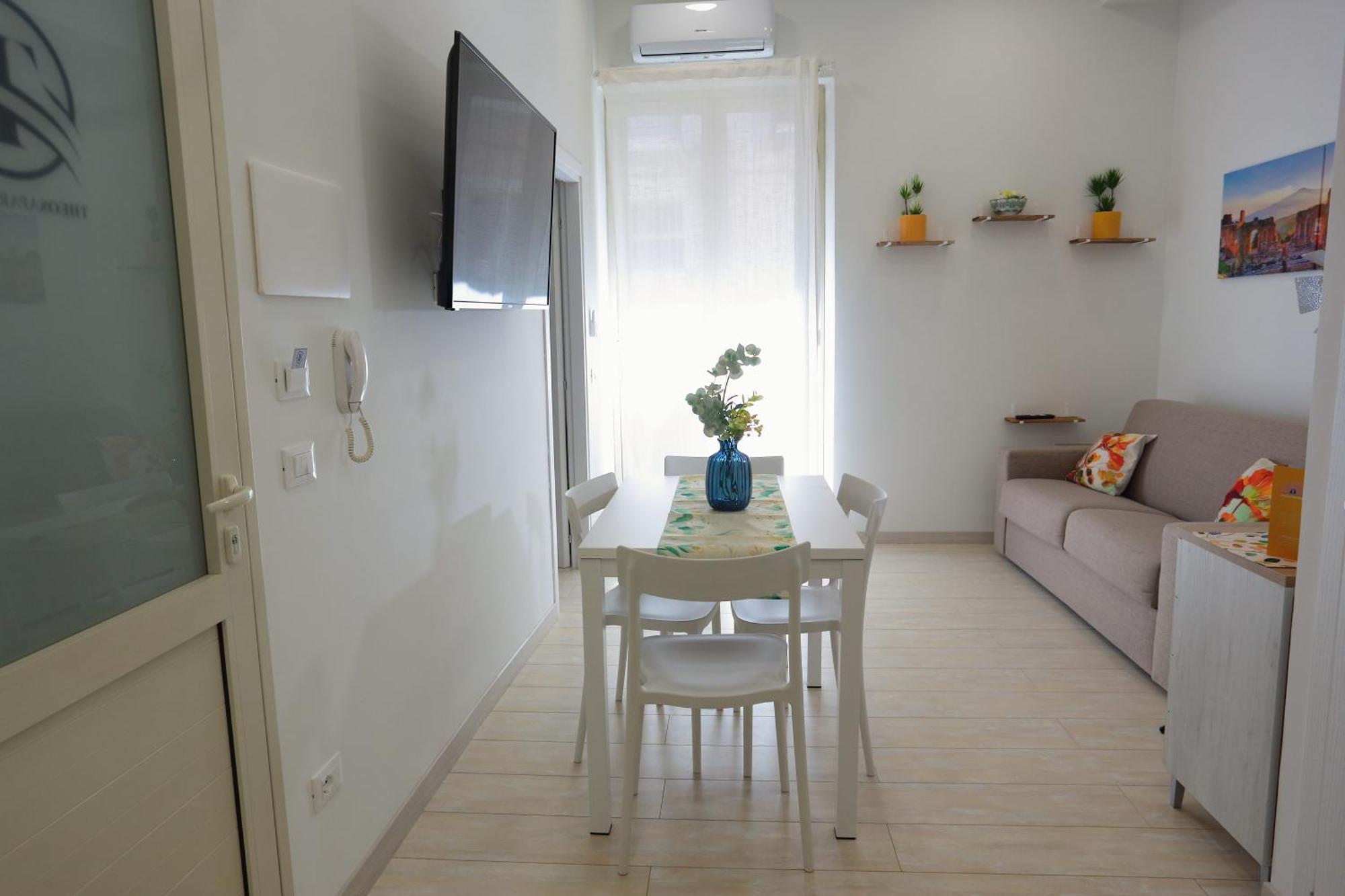 Theos Holidays Apartments Giardini Naxos Exteriér fotografie